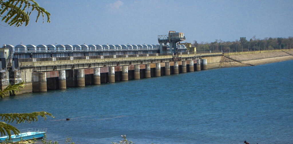 Beautiful scenic view of Gangrel Dam Dhamtari